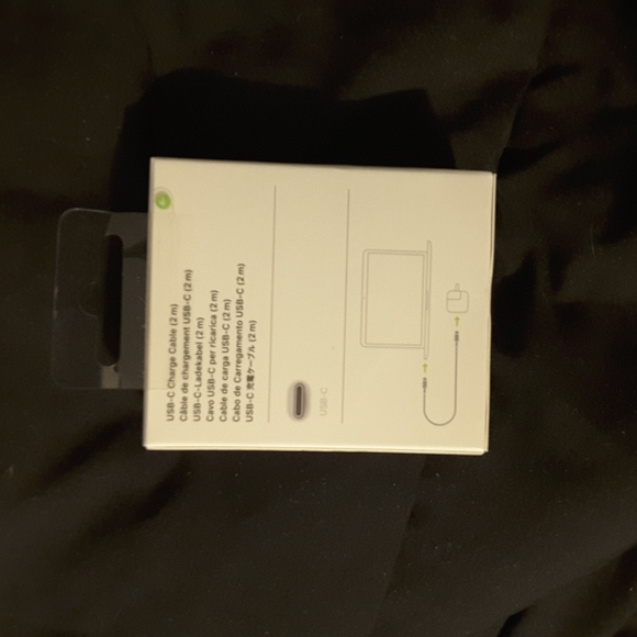 Apple Charge Cable (2m) - Picture 2 of 3